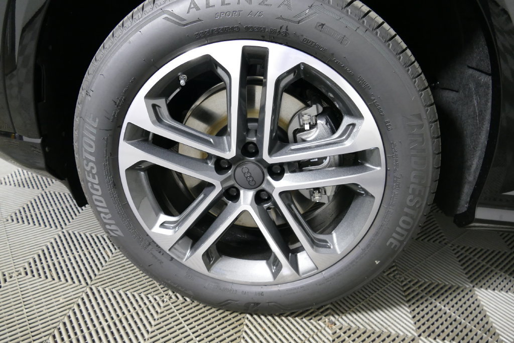 New 2026 Audi Q5 2.0T AWD/4WD image 9