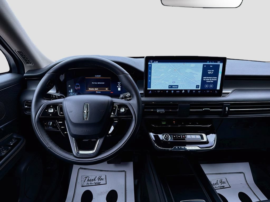 Used 2025 Lincoln Corsair AWD w/ Equipment Group 101A image 24