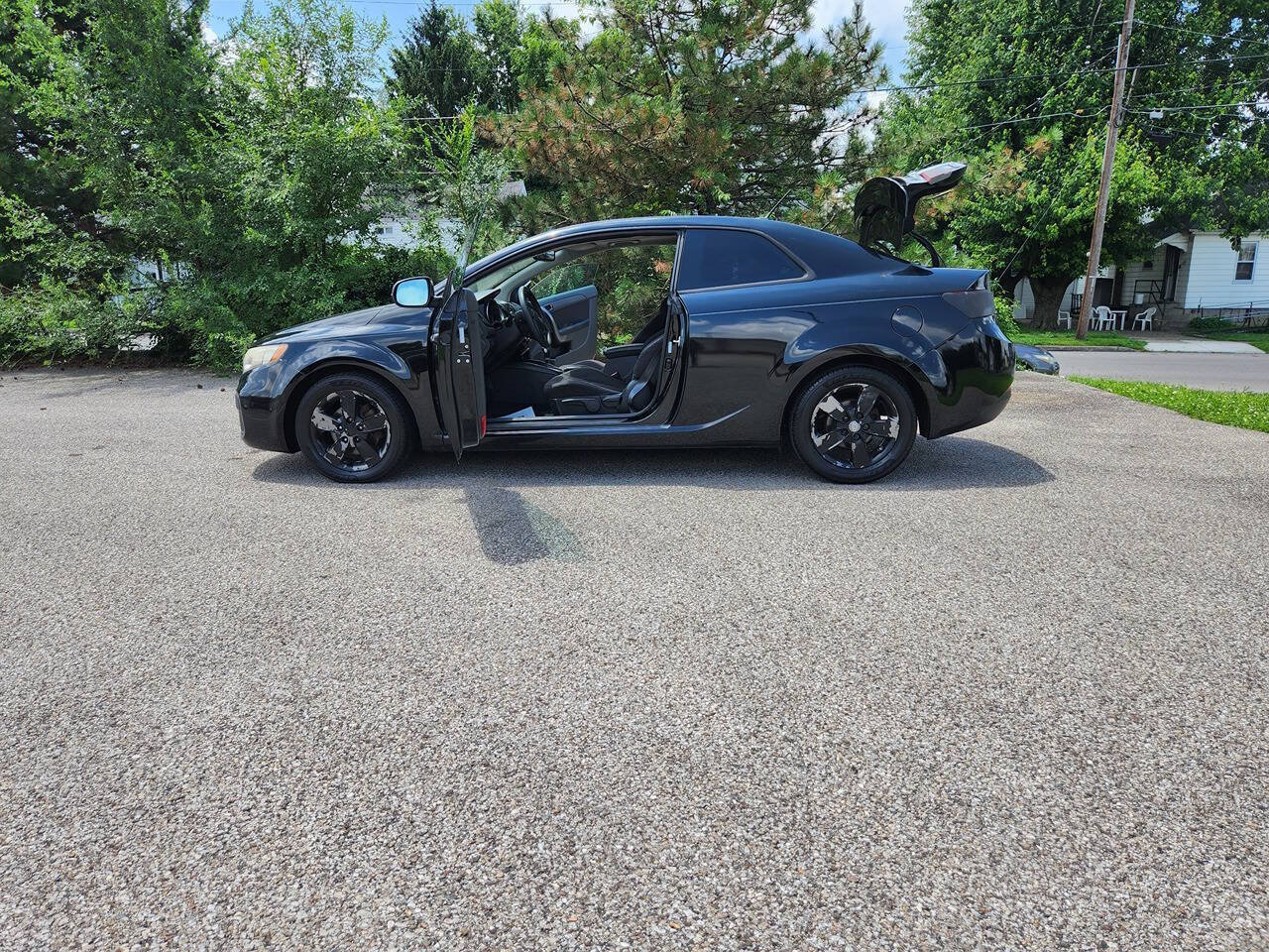 Used 2011 Kia Forte Koup EX FWD image 25