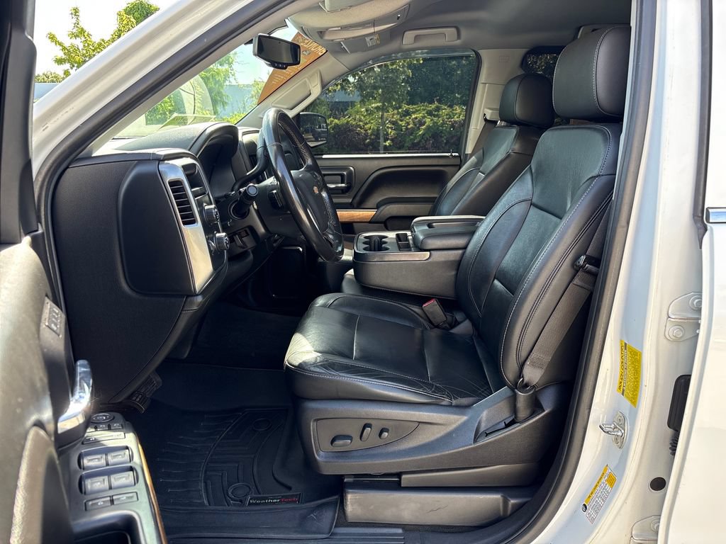 Used 2018 Chevrolet Silverado 1500 LTZ AWD/4WD image 29