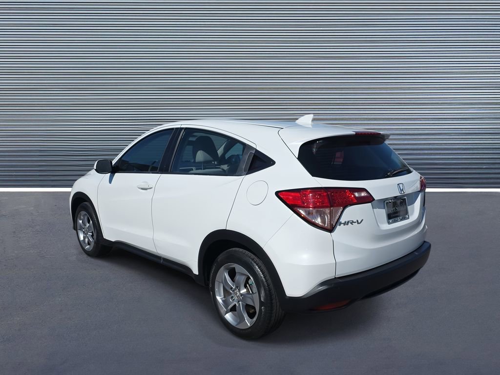 Used 2017 Honda HR-V LX image 4