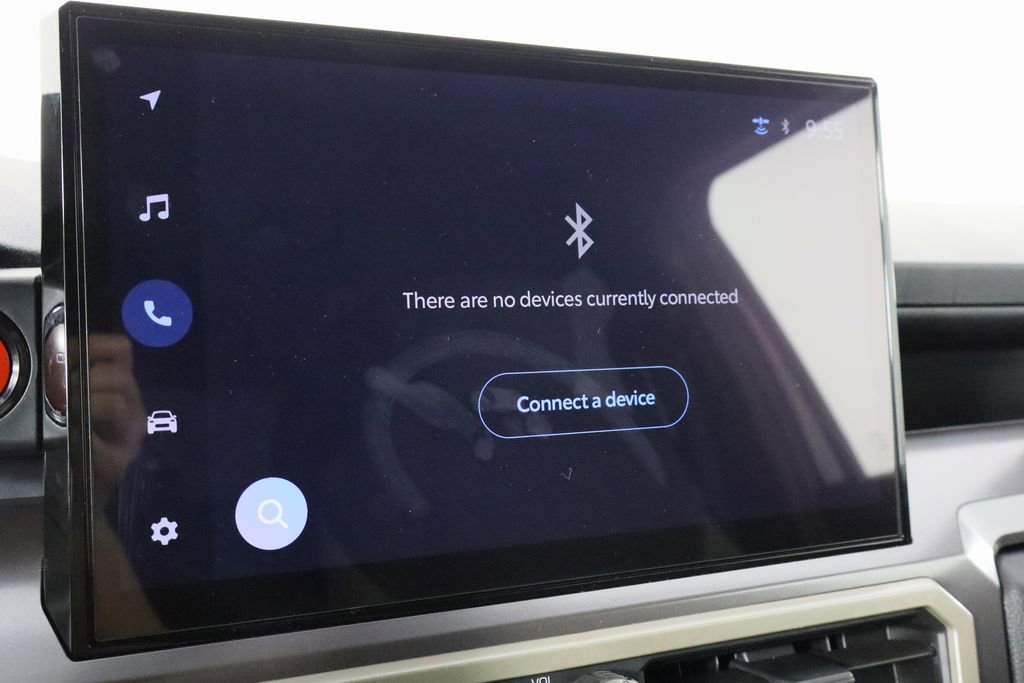 Used 2025 Toyota Tacoma Limited image 31