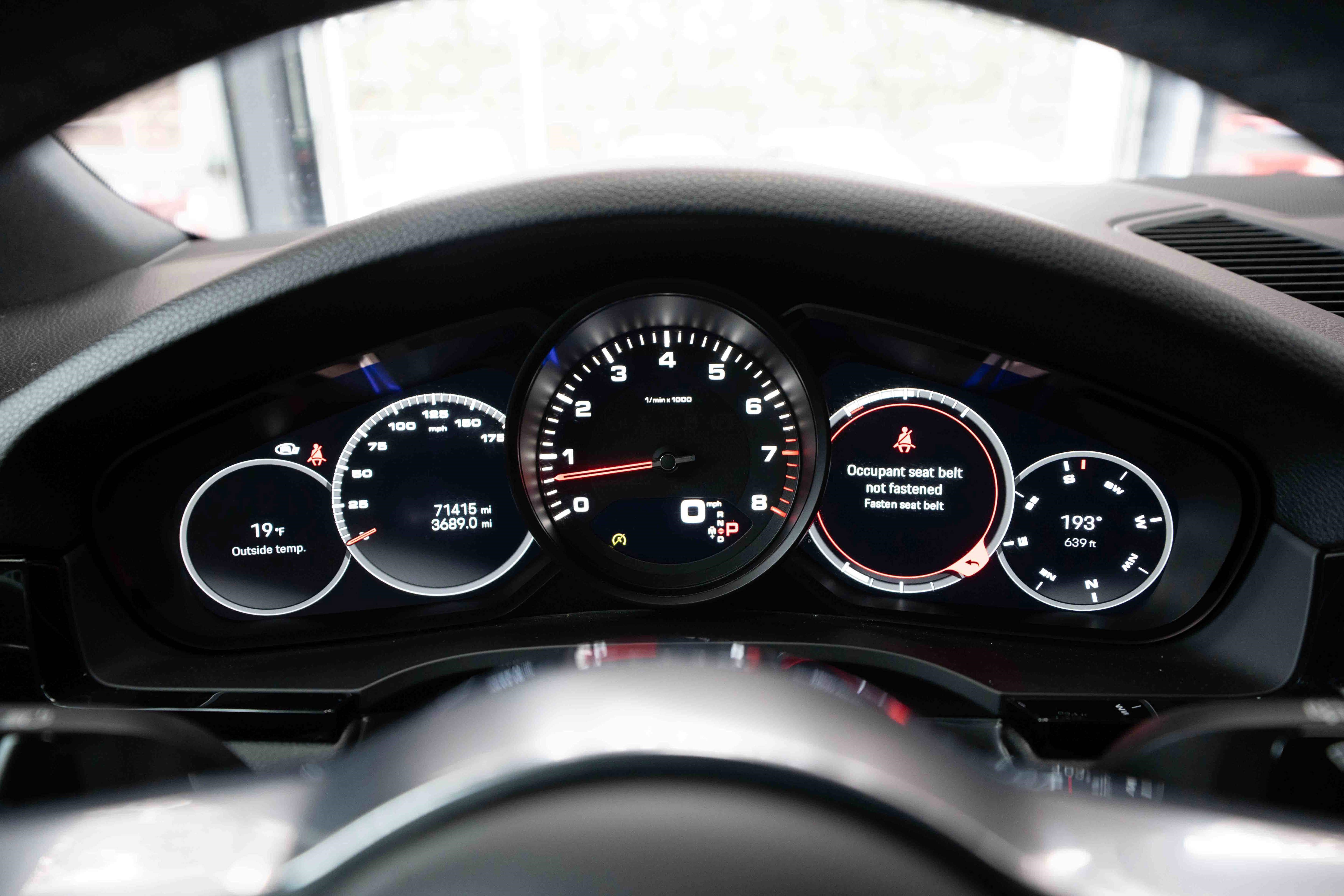 Used 2023 Porsche Cayenne image 16