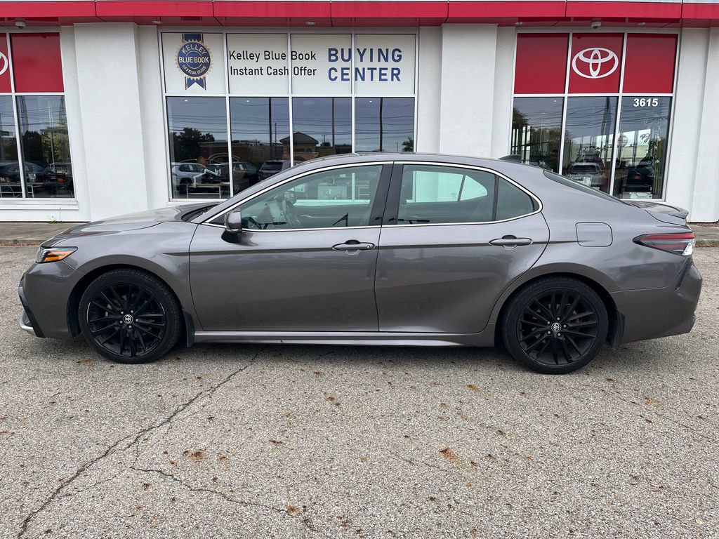 Used 2023 Toyota Camry XSE image 31