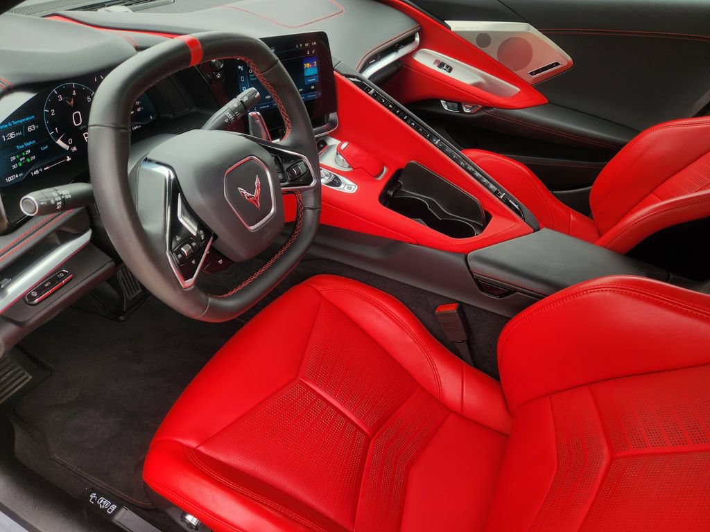 Used 2024 Chevrolet Corvette Stingray Preferred Conv w/ Z51 Performance Package RWD image 25