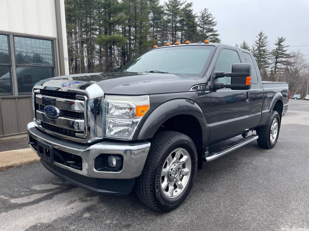 Used 2016 Ford F250 Lariat w/ Lariat Interior Package image 1