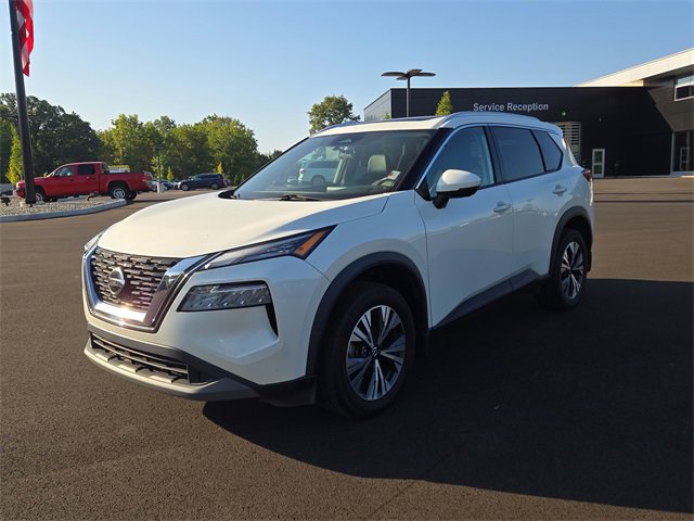 Used 2021 Nissan Rogue SV w/ Premium Package image 5