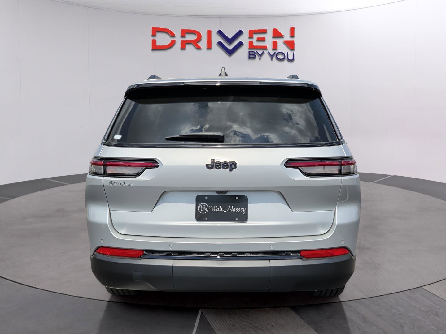 New 2025 Jeep Grand Cherokee L Altitude image 4