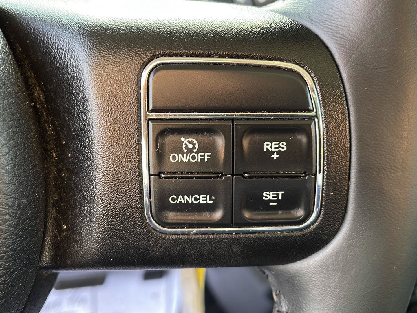 Used 2015 Jeep Wrangler Sahara w/ Connectivity Group AWD/4WD image 14