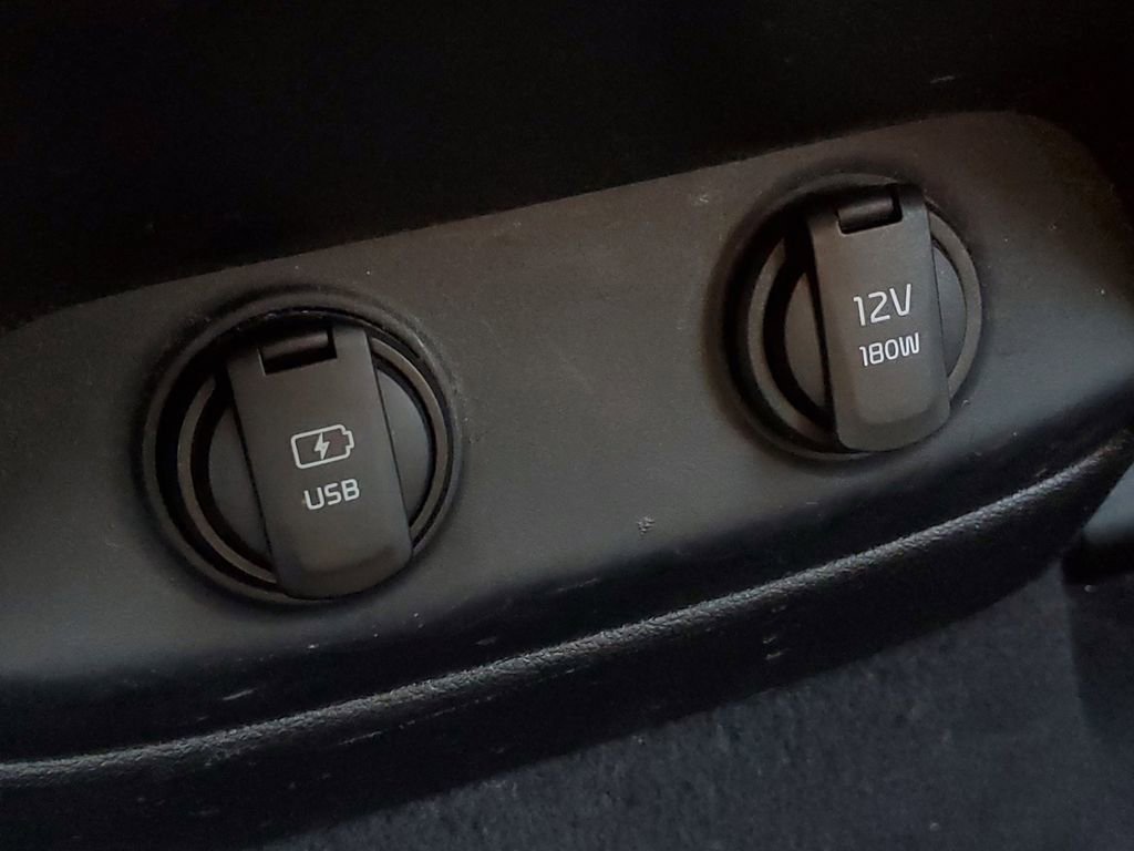 Used 2019 Kia Sorento S image 27