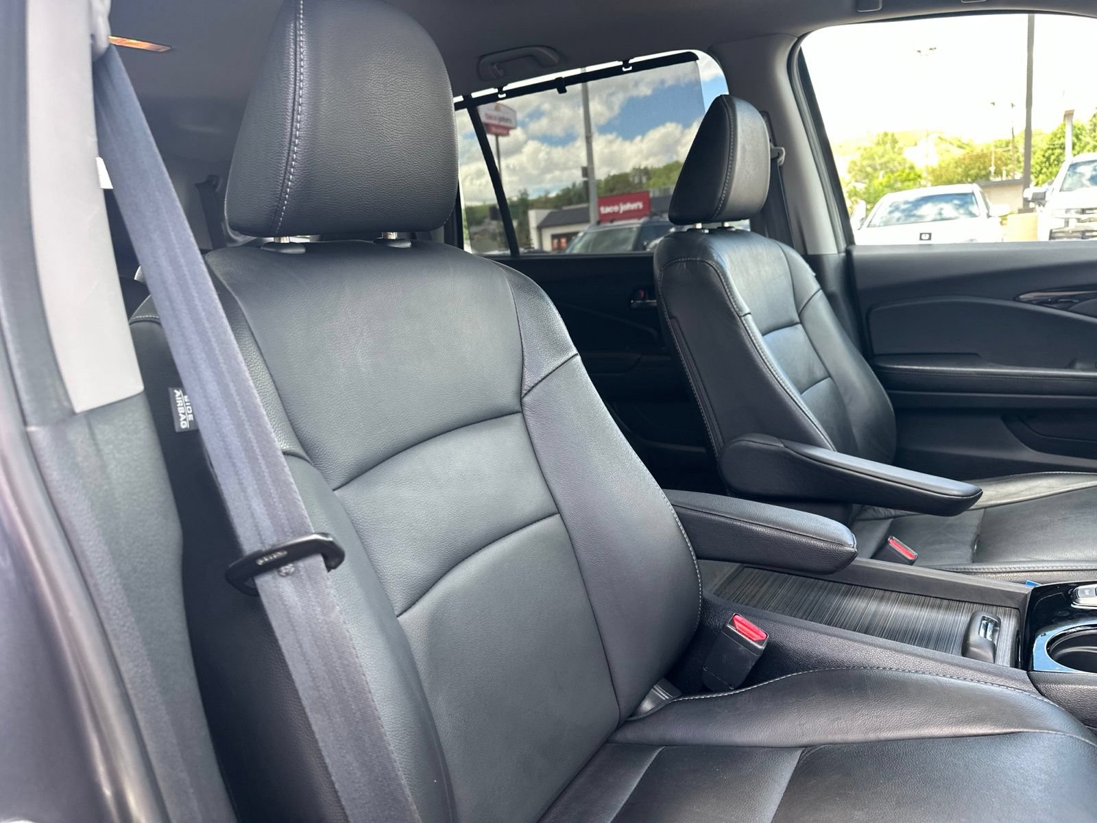 Used 2016 Honda Pilot Touring image 45