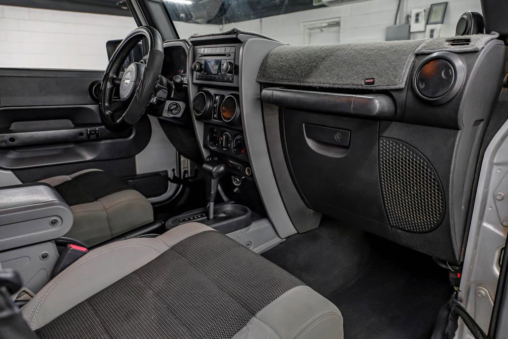 Used 2007 Jeep Wrangler X image 18