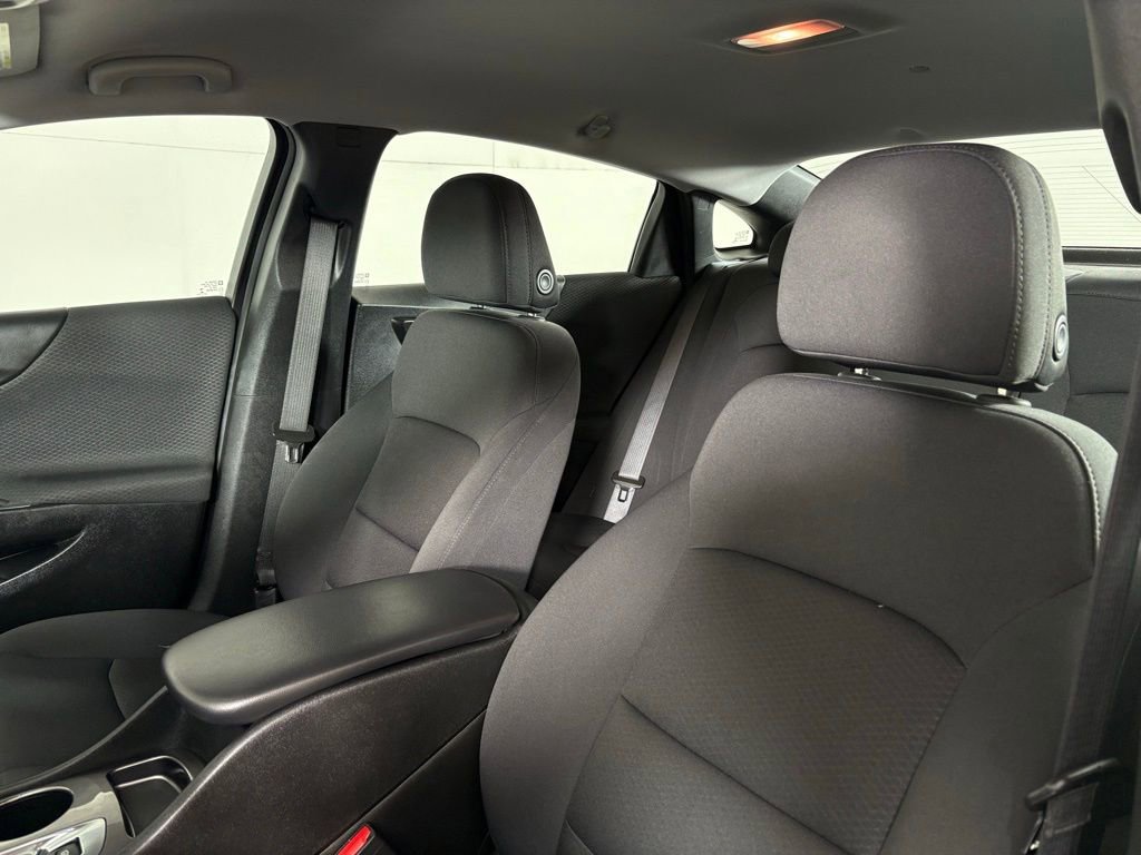 Used 2023 Chevrolet Malibu RS FWD image 20