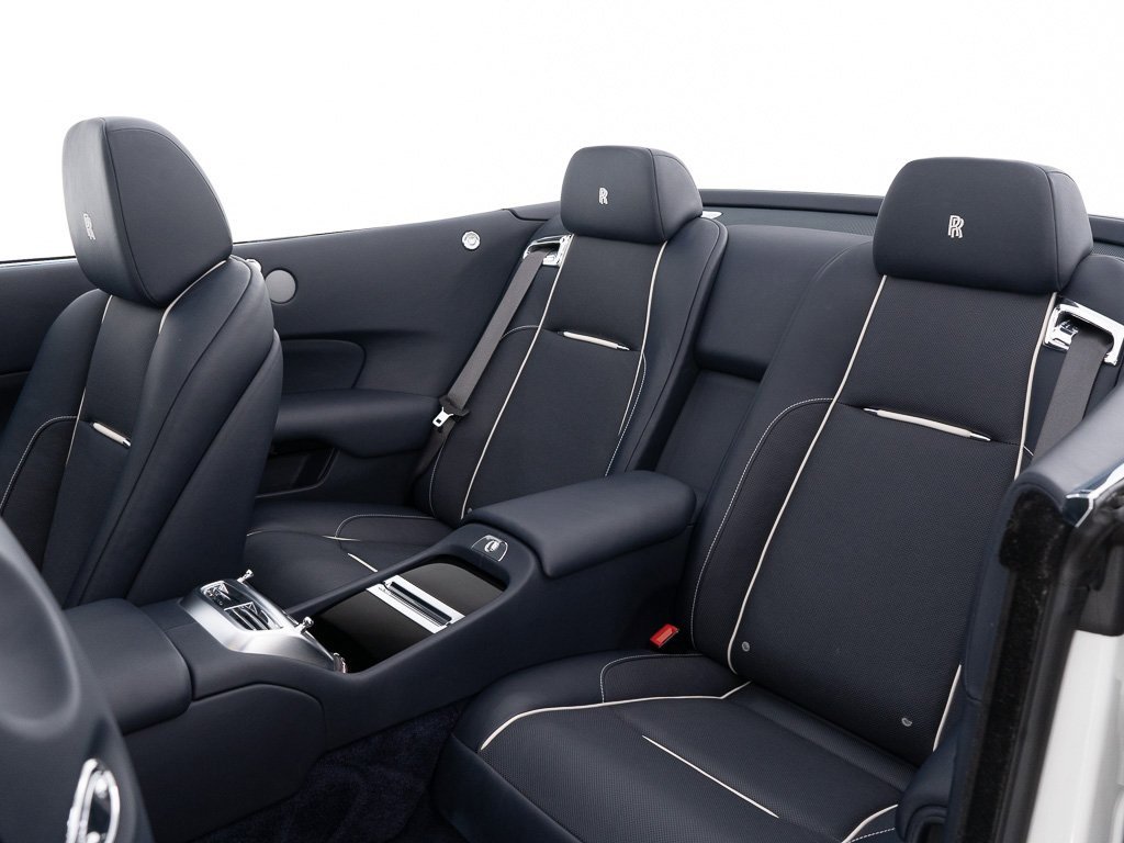 Certified 2018 Rolls-Royce Dawn image 28