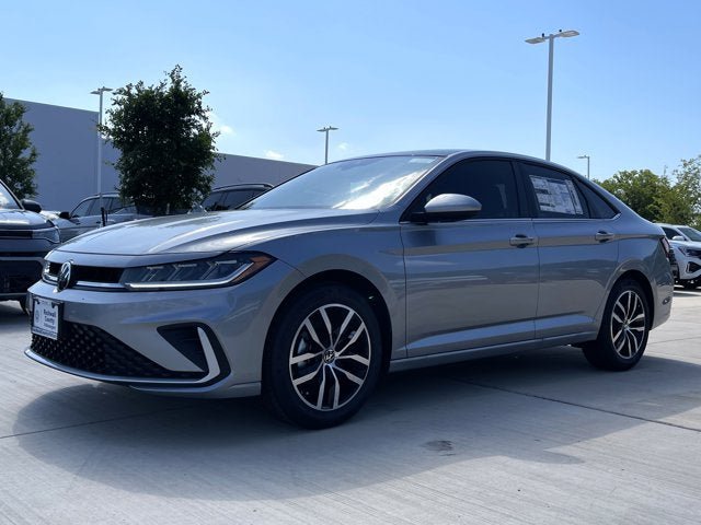 New 2025 Volkswagen Jetta SE FWD image 3