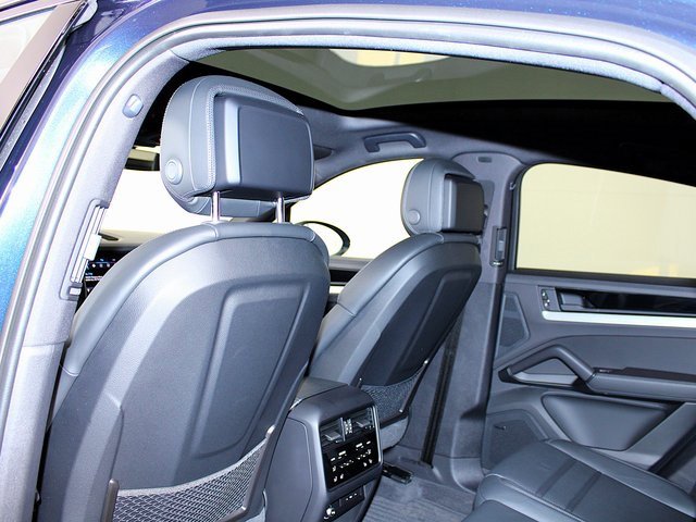 Certified 2024 Porsche Cayenne Coupe image 21