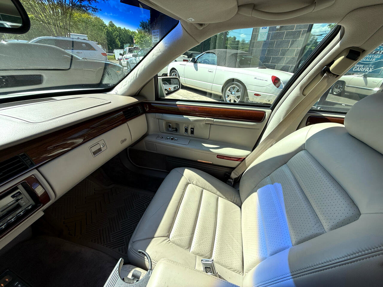 Used 1995 Cadillac De Ville Concours image 15