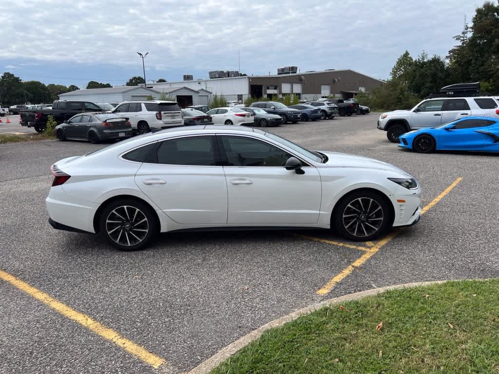 Used 2020 Hyundai Sonata SEL Plus w/ Tech Package FWD image 5