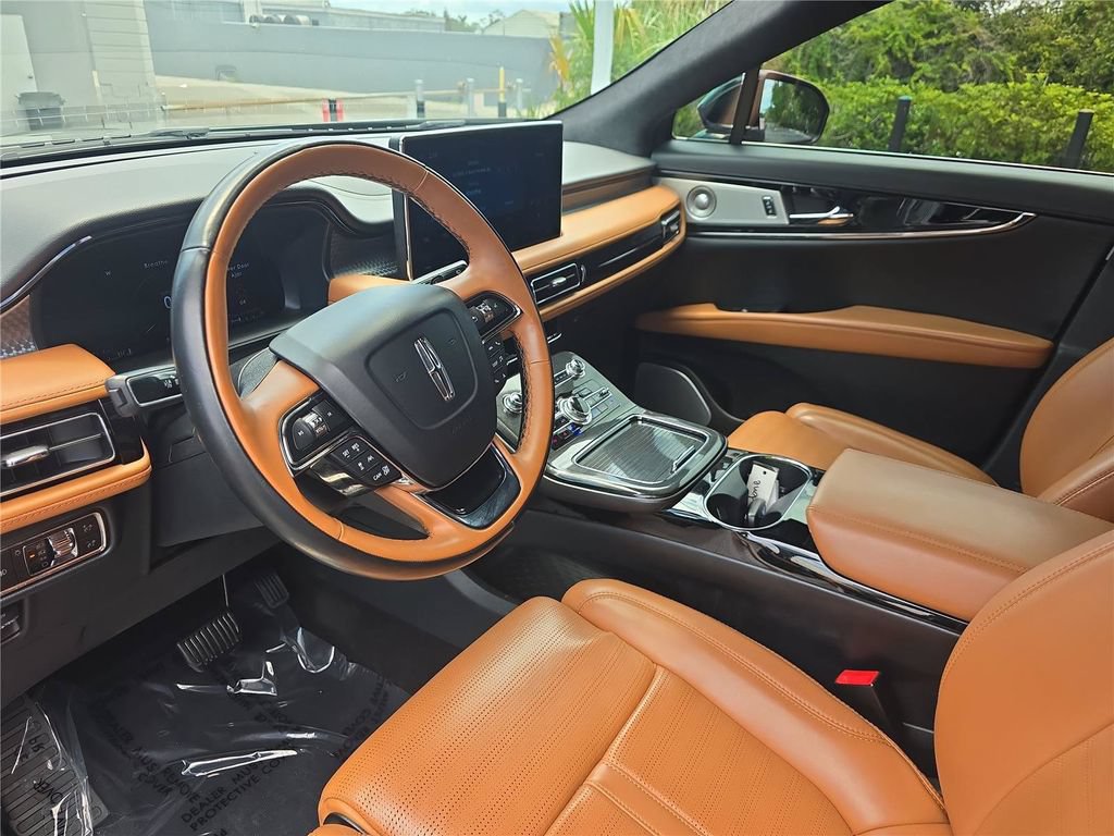 Certified 2023 Lincoln Nautilus Black Label w/ Class II Trailer Tow Package AWD/4WD image 19