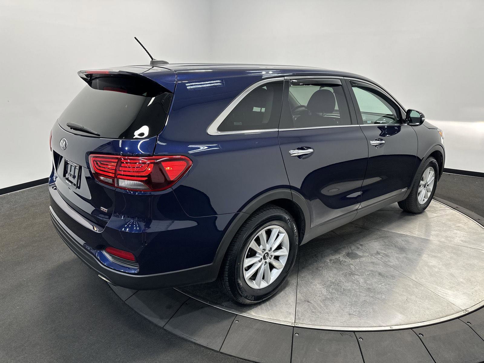 Used 2020 Kia Sorento LX image 7