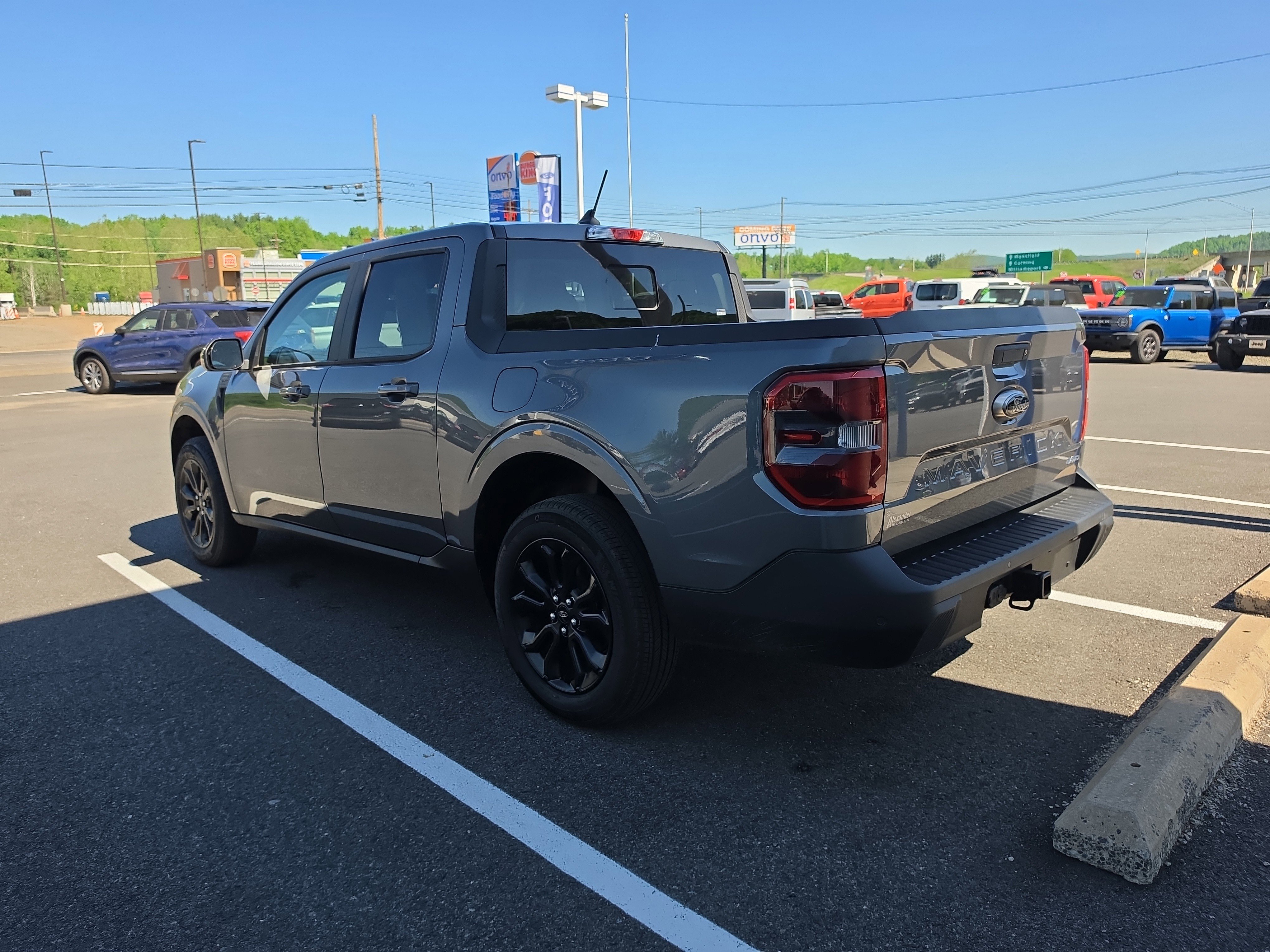 Used 2024 Ford Maverick Lariat w/ Black Appearance Package AWD/4WD image 6
