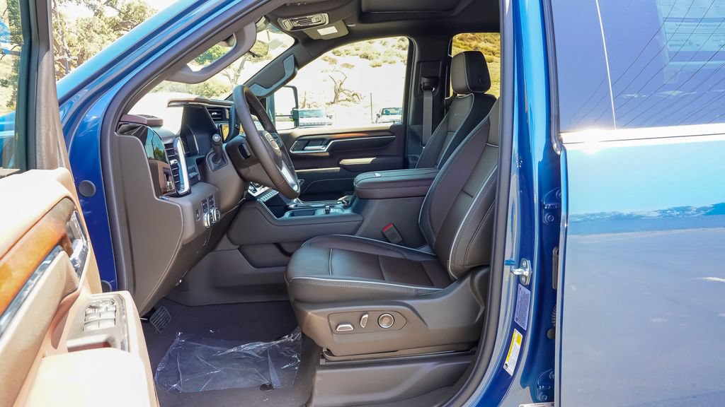 New 2026 GMC Sierra 2500 Denali w/ Denali Reserve Package AWD/4WD image 17