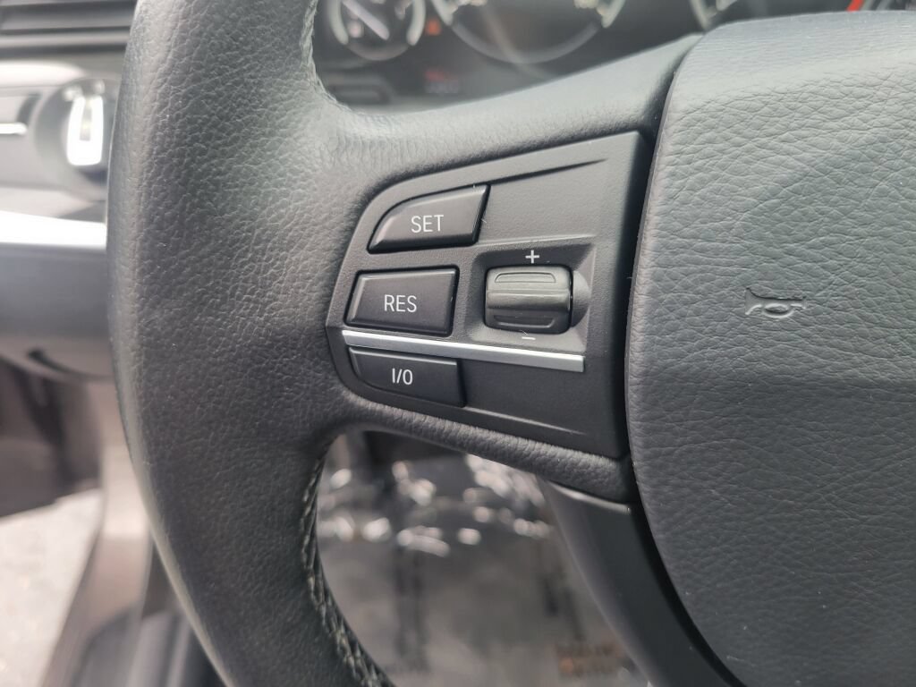 Used 2013 BMW 528i xDrive Sedan AWD/4WD image 24