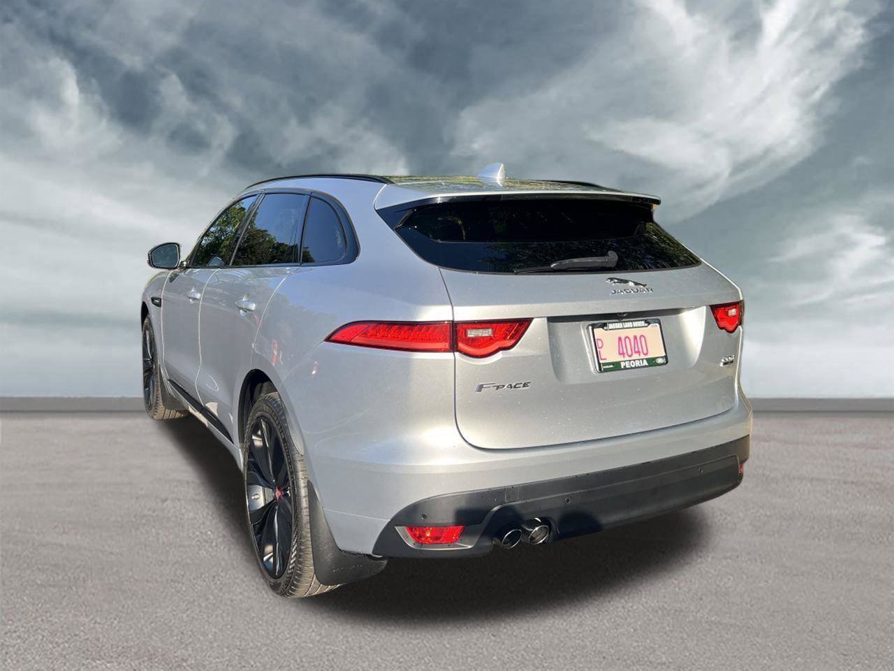 Used 2018 Jaguar F-PACE R-Sport AWD/4WD image 3