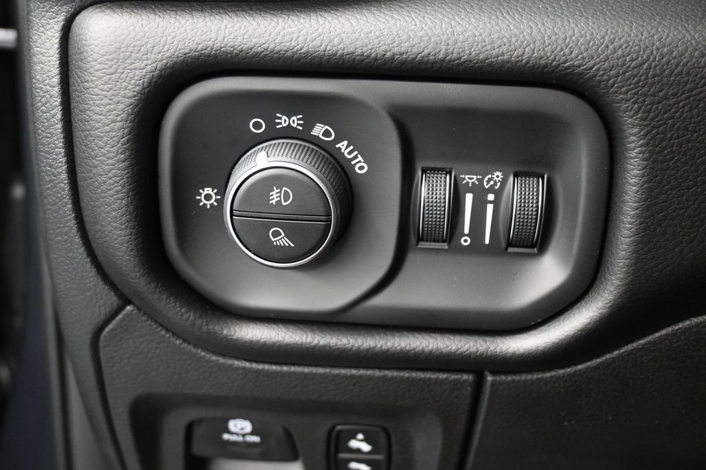 New 2027 RAM 1500 Rebel w/ Rebel Level 2 Equipment Group AWD/4WD image 27