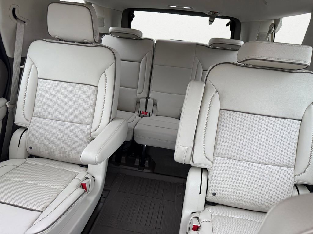 Used 2023 GMC Yukon Denali w/ Max Trailering Package image 13