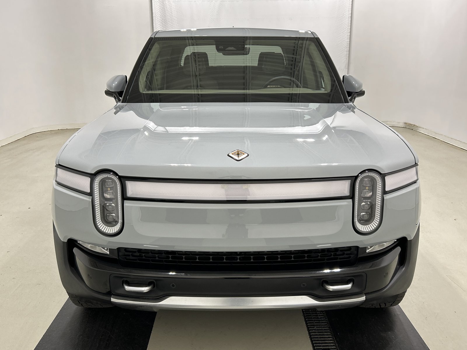 Used 2023 Rivian R1T Adventure Quad AWD/4WD image 8