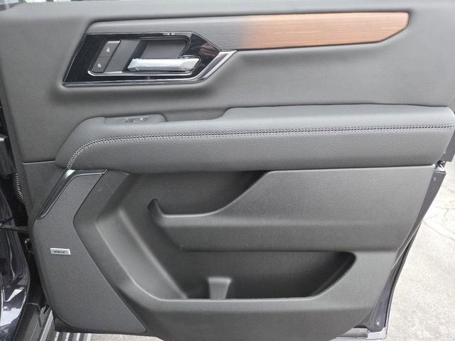 New 2026 GMC Yukon XL Denali w/ Sun & Power Step Package image 32