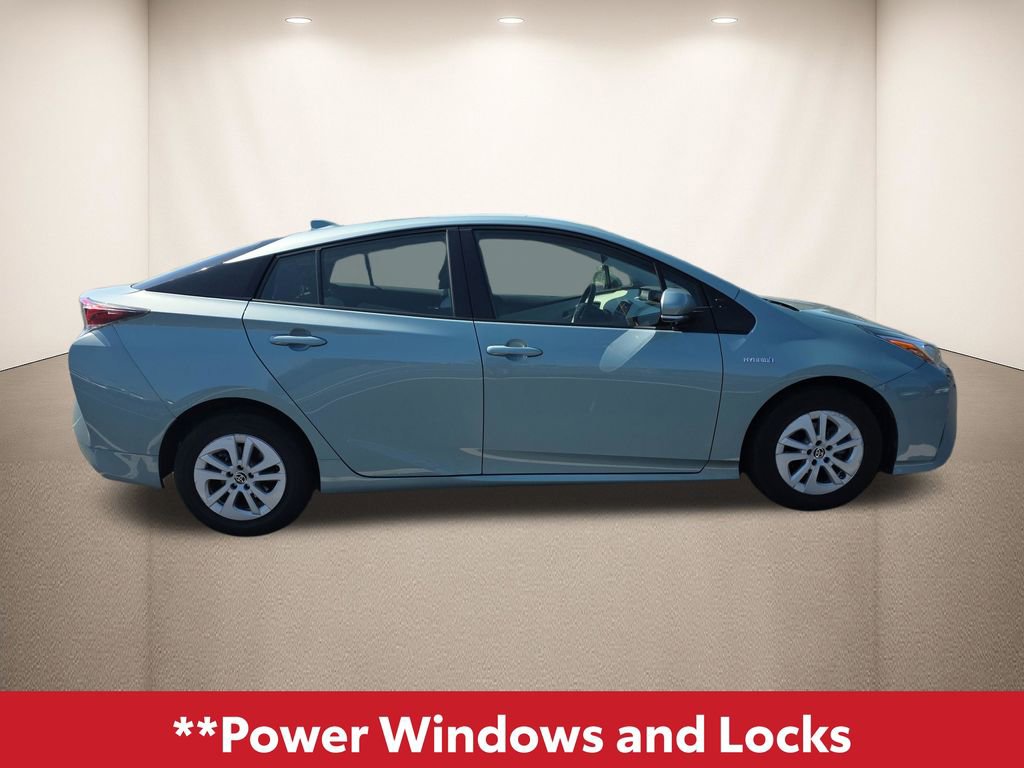 Used 2017 Toyota Prius Two FWD image 4