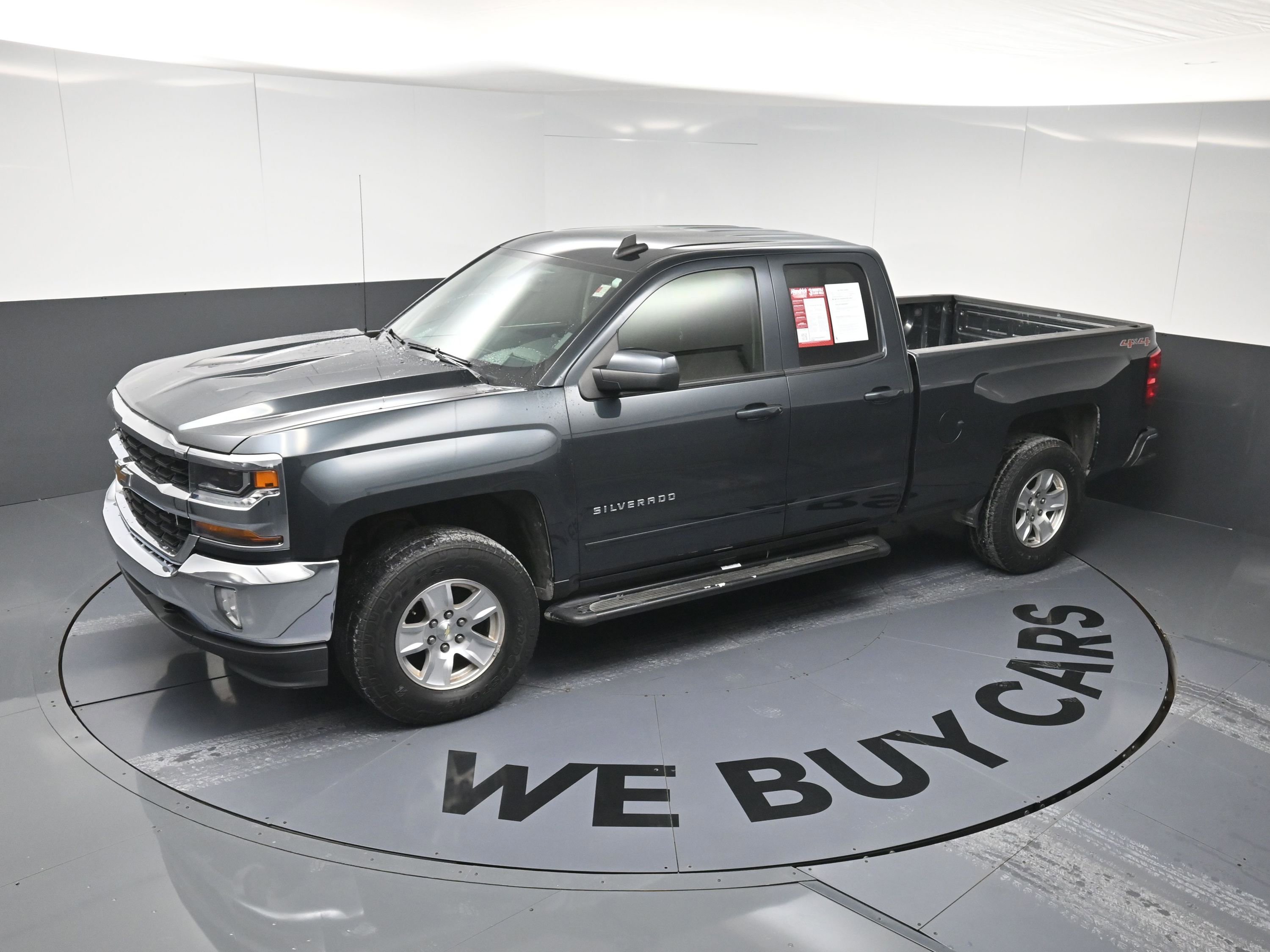 Used 2017 Chevrolet Silverado 1500 LT w/ All Star Edition image 29