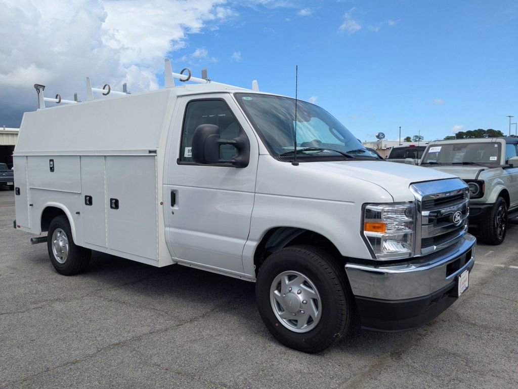 New 2026 Ford E-350 and Econoline 350 Super Duty w/ Power Equipment Group video 2