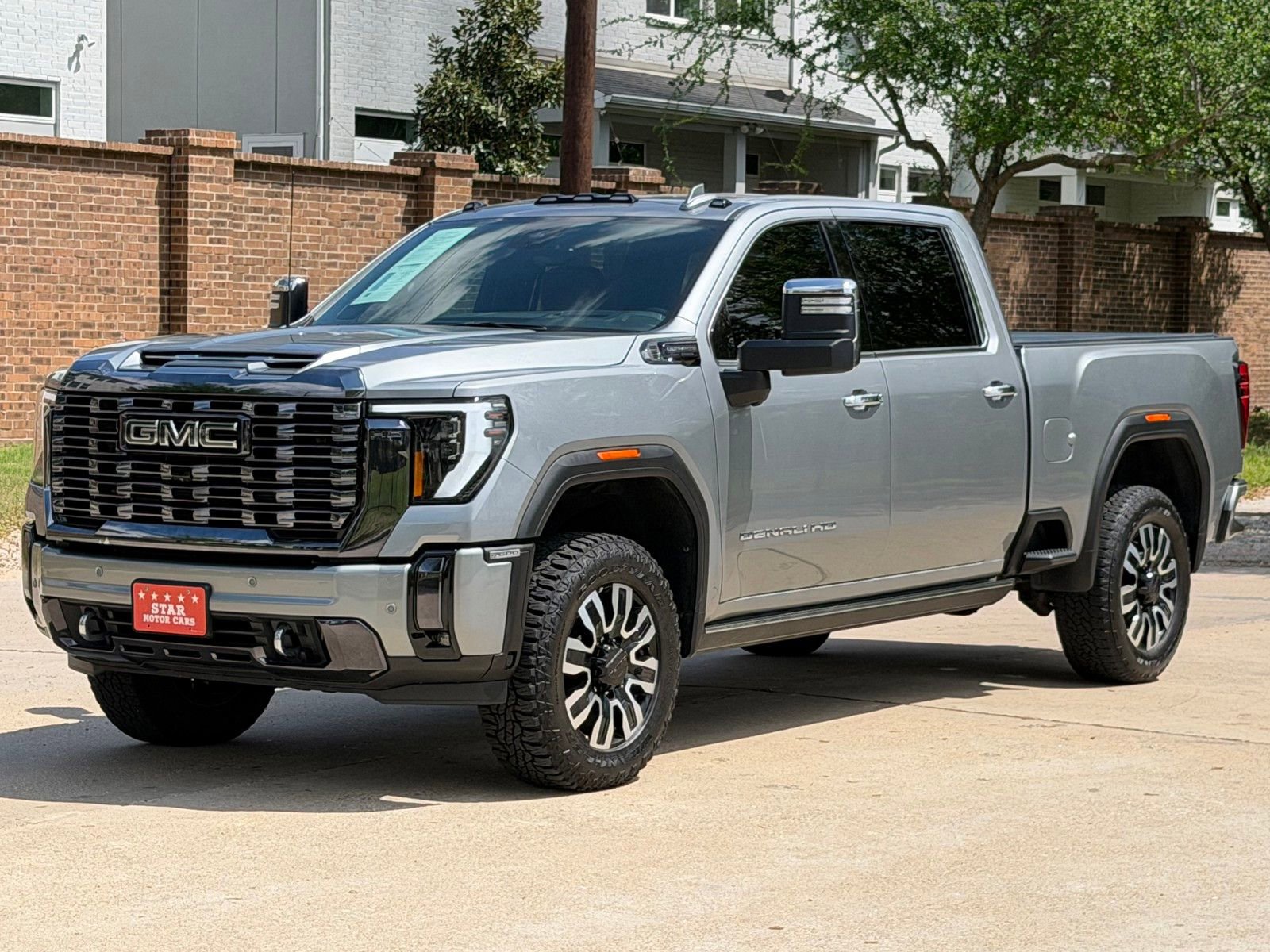 Used 2024 GMC Sierra 2500 Denali Ultimate image 13