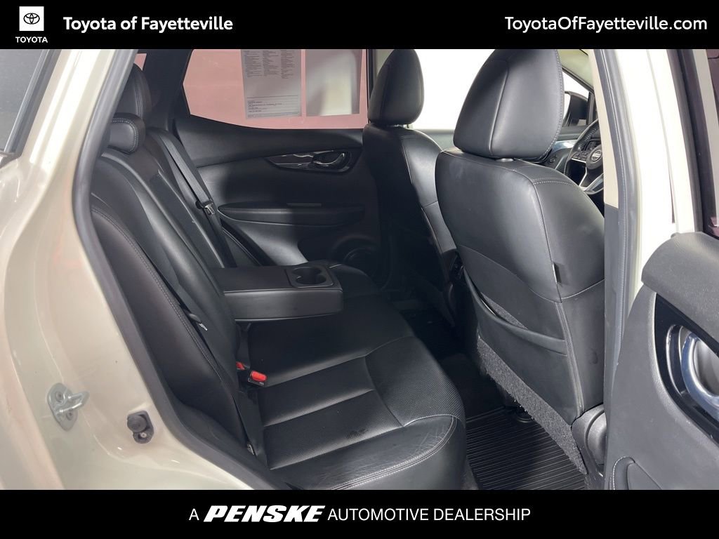 Used 2017 Nissan Rogue Sport SL w/ SL Premium Package image 12