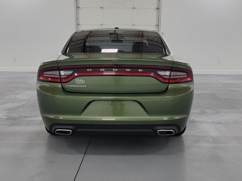 Used 2022 Dodge Charger SXT RWD image 7