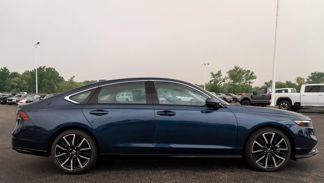 Used 2024 Honda Accord Touring image 5