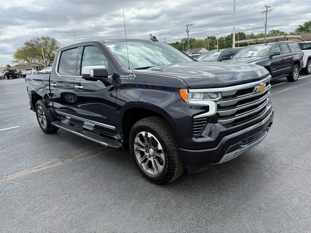 Used 2023 Chevrolet Silverado 1500 High Country AWD/4WD image 7