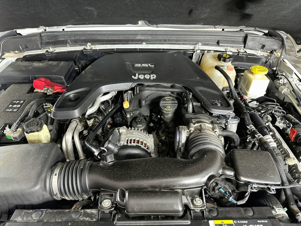 Used 2020 Jeep Gladiator Rubicon AWD/4WD image 38