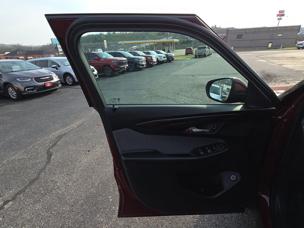 Used 2025 Chevrolet TrailBlazer LT w/ Convenience Package image 12