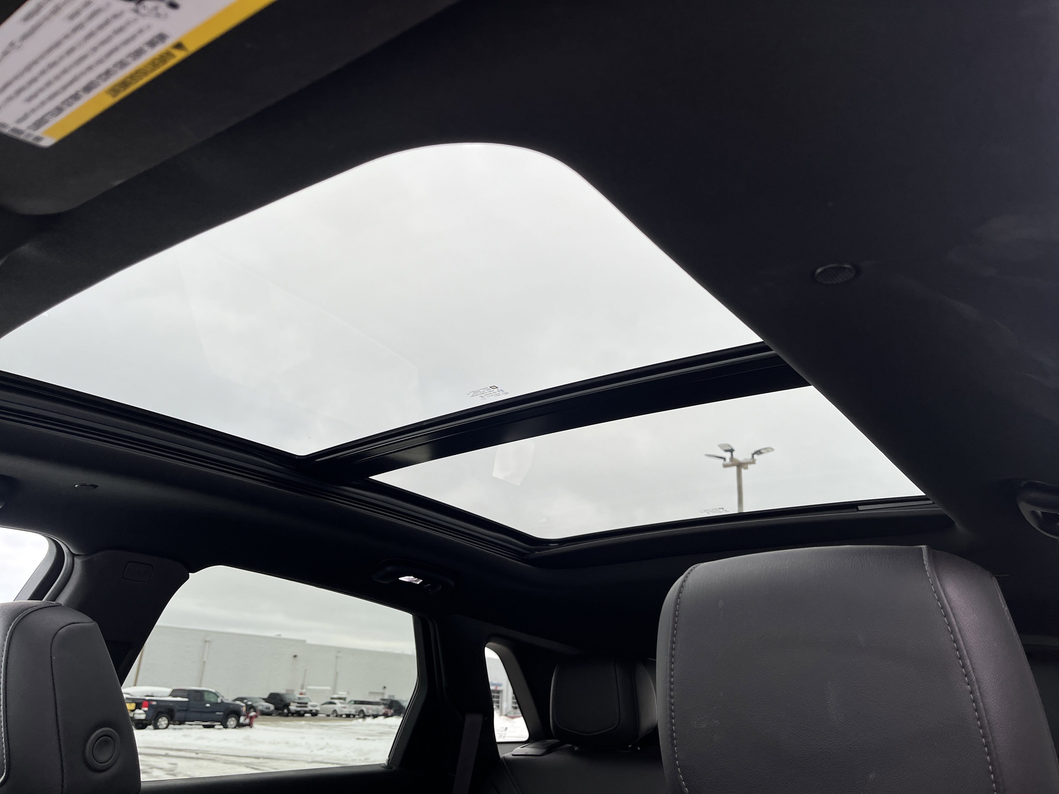 Used 2025 Cadillac XT5 Premium Luxury image 34