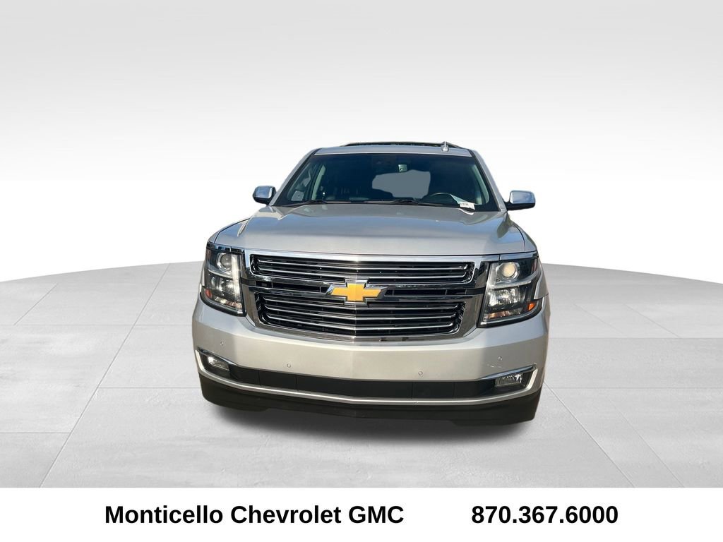 Used 2019 Chevrolet Suburban Premier AWD/4WD image 9