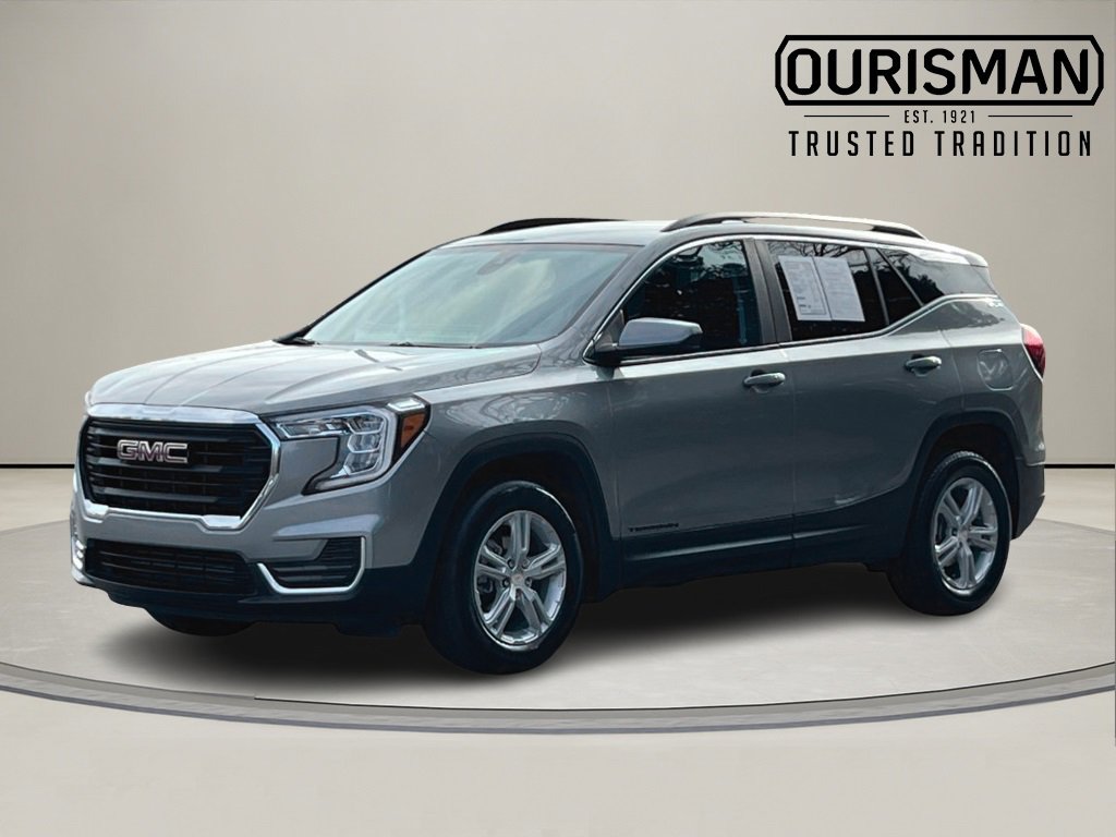 Used 2023 GMC Terrain SLE w/ Driver Convenience Package image 2