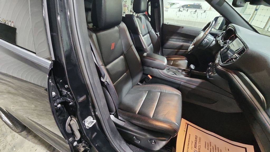 Used 2025 Dodge Durango R/T image 30