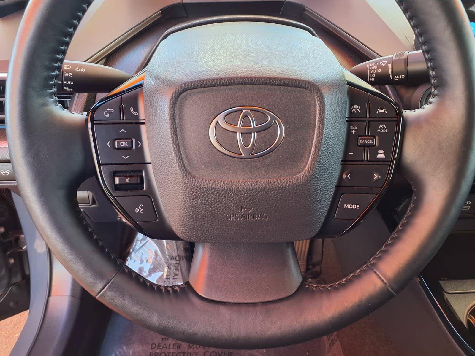Certified 2025 Toyota Prius XLE FWD image 18