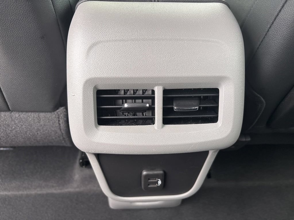Used 2023 GMC Terrain SLT FWD image 21