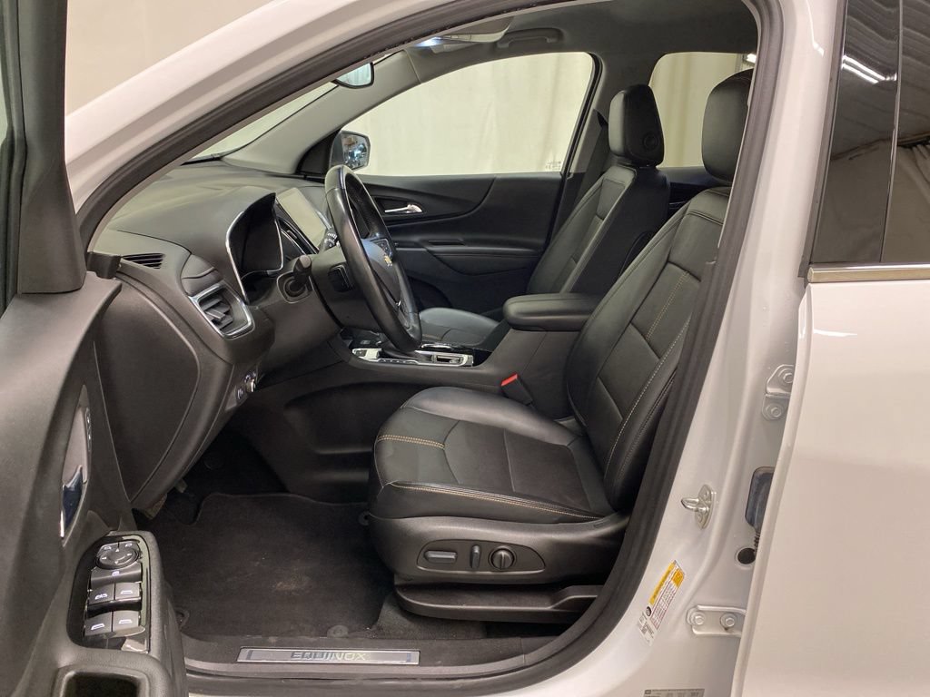 Used 2023 Chevrolet Equinox Premier AWD/4WD image 14