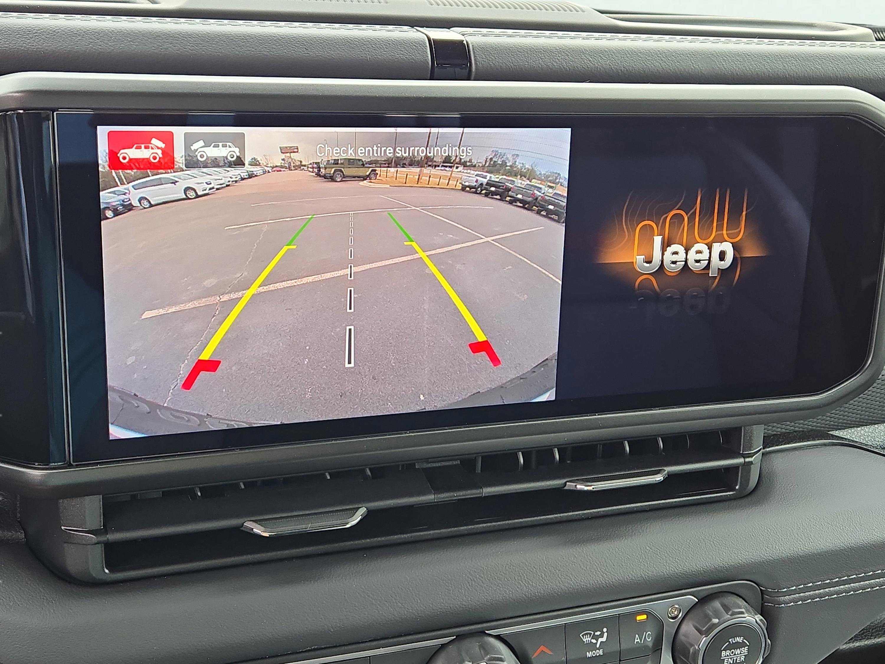 New 2026 Jeep Wrangler Unlimited Rubicon w/ Safety Group image 27